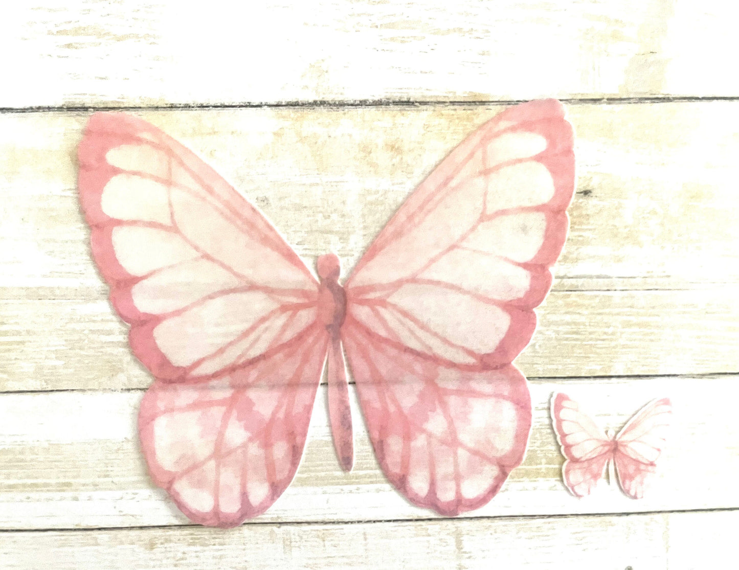 Light Pink Scallopped Edible Pre-Cut 3D Wafer Paper Butterflies - Multi-Sized Edible Butterflies