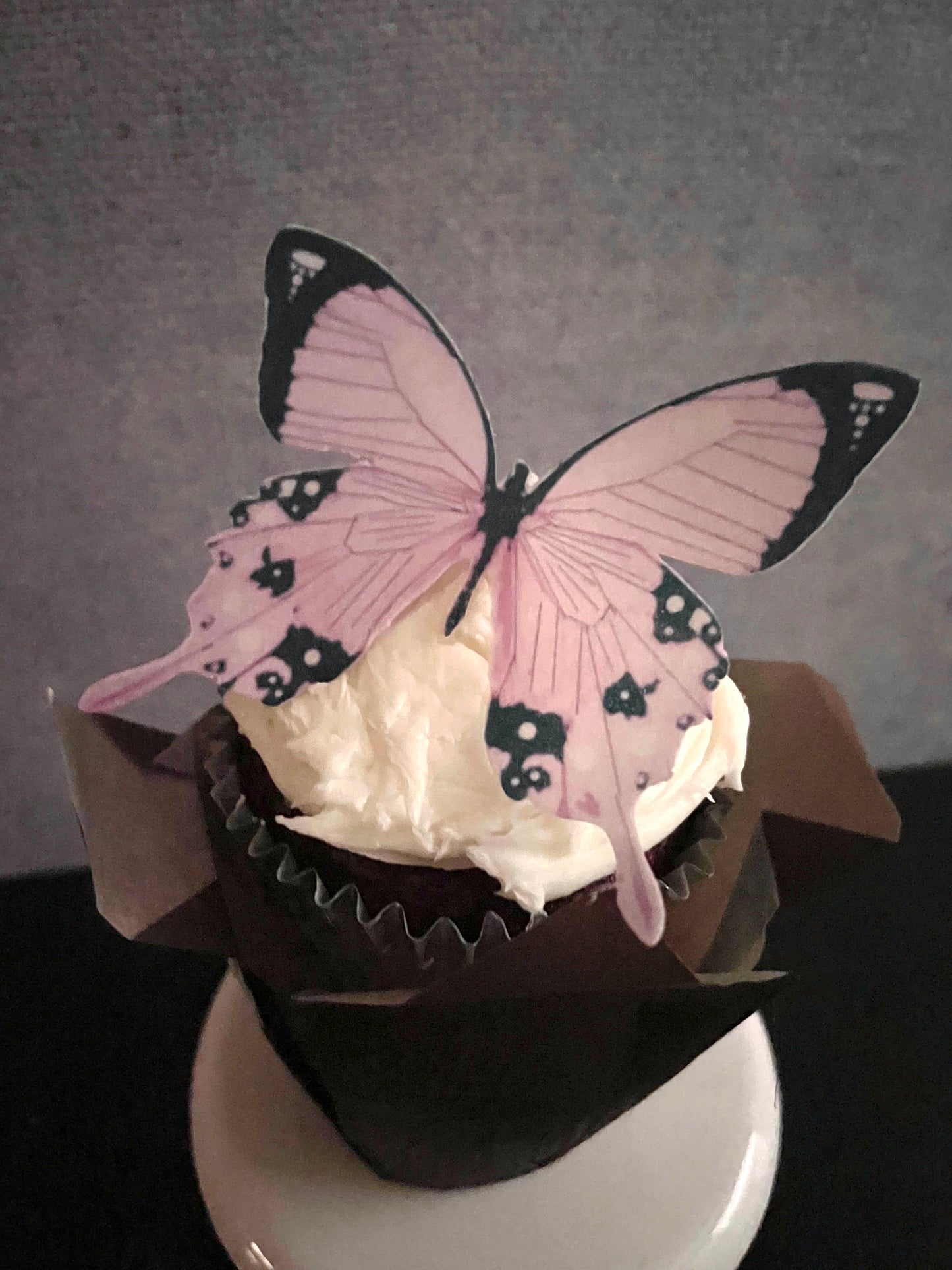 Hot Pink w/blk tip Edible Pre-Cut 3D Wafer Paper Butterflies - Multi Sized Edible Butterflies