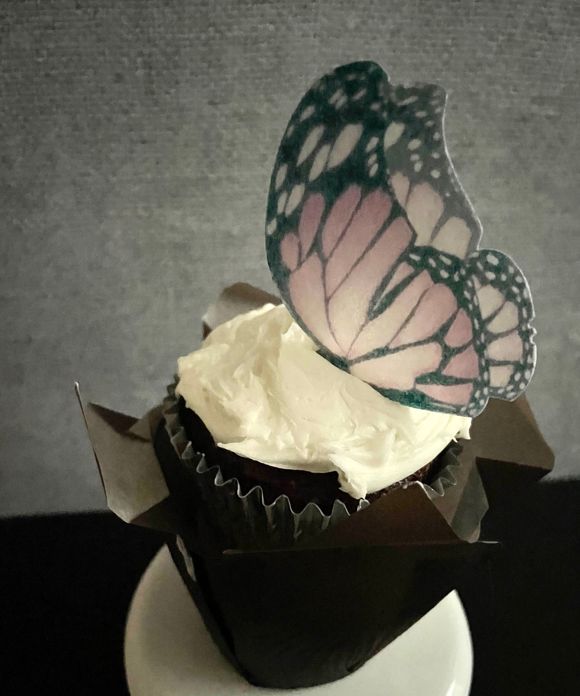 Hot Pink Monarch Edible Pre-Cut 3D Wafer Paper Butterflies - Multi Sized Edible Butterflies